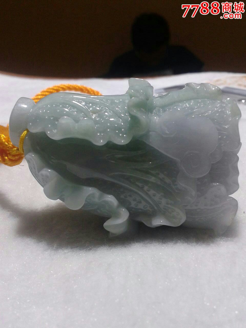翡翠白菜手把件
