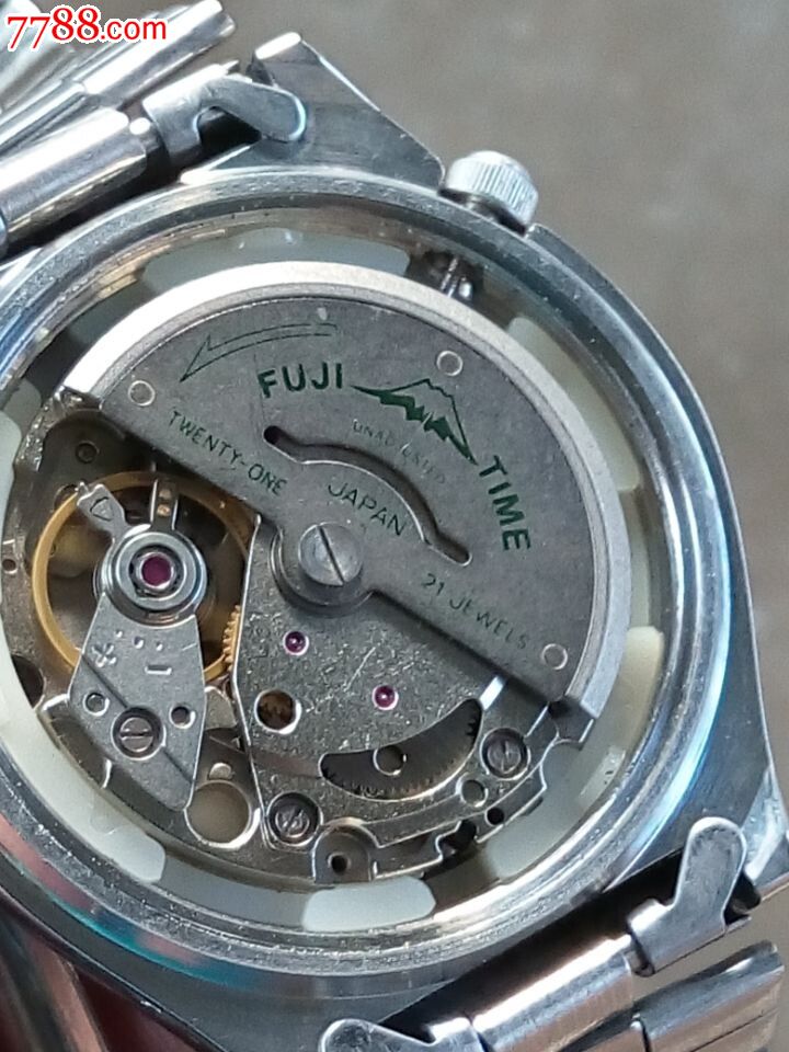 日本富士山西铁城机芯8205全自动机械男表