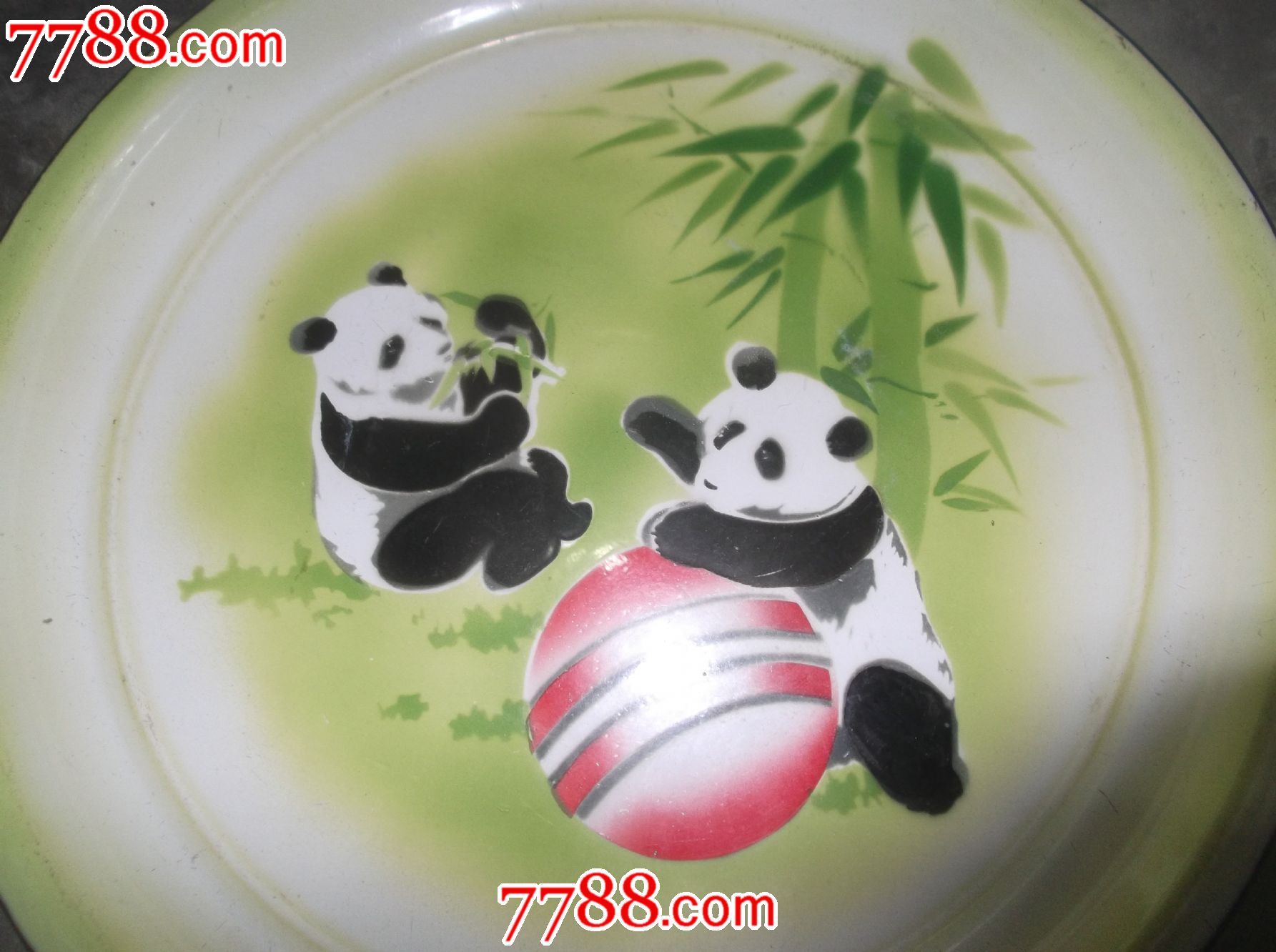 文革搪瓷盘子《熊猫》直径32cm